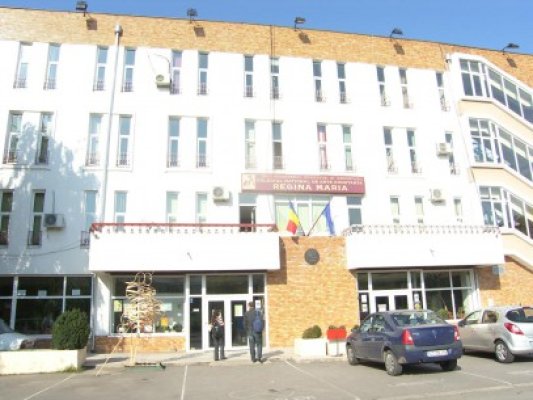 Expoziţie de artă la Colegiul Regina Maria